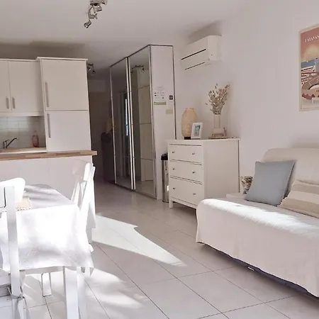Les Soleillades - T2 Cosy Pour 4 Pers - Piscine, Parking Prive, A 100m De La - Laconciergeriebynina Апартаменты Палава-ле-Фло