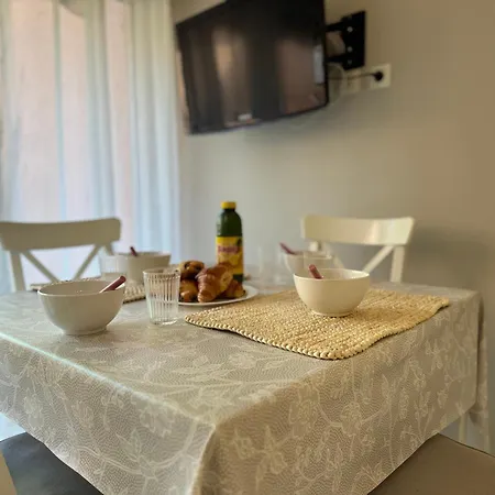 Les Soleillades - T2 Cosy Pour 4 Pers - Piscine, Parking Prive, A 100m De La - Laconciergeriebynina *