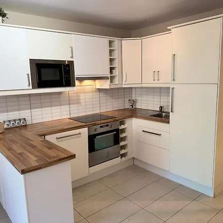 Les Soleillades - T2 Cosy Pour 4 Pers - Piscine, Parking Prive, A 100m De La - Laconciergeriebynina