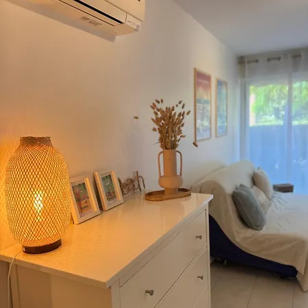 Les Soleillades - T2 Cosy Pour 4 Pers - Piscine, Parking Prive, A 100m De La - Laconciergeriebynina Apartment *