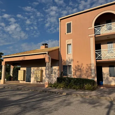 Апартаменты Les Soleillades - T2 Cosy Pour 4 Pers - Piscine, Parking Prive, A 100m De La - Laconciergeriebynina